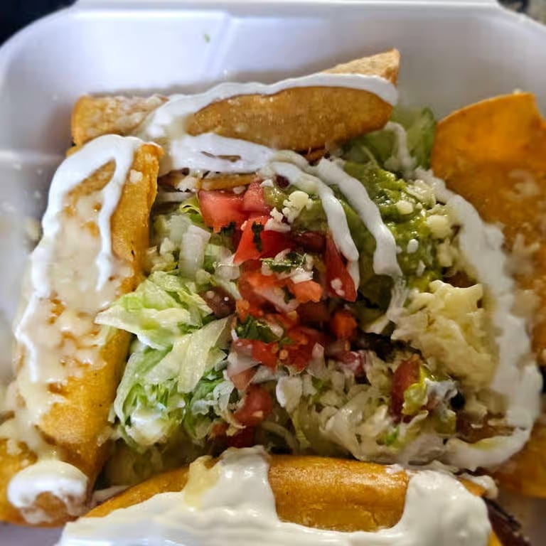 Taquitos dorados.