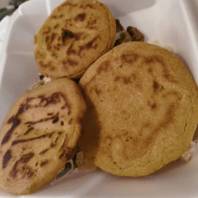 Pupusas tacos.