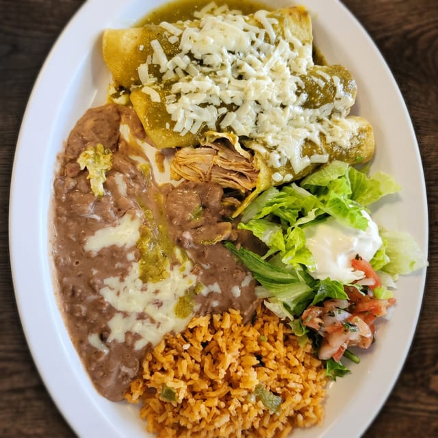 Enchiladas verdes.